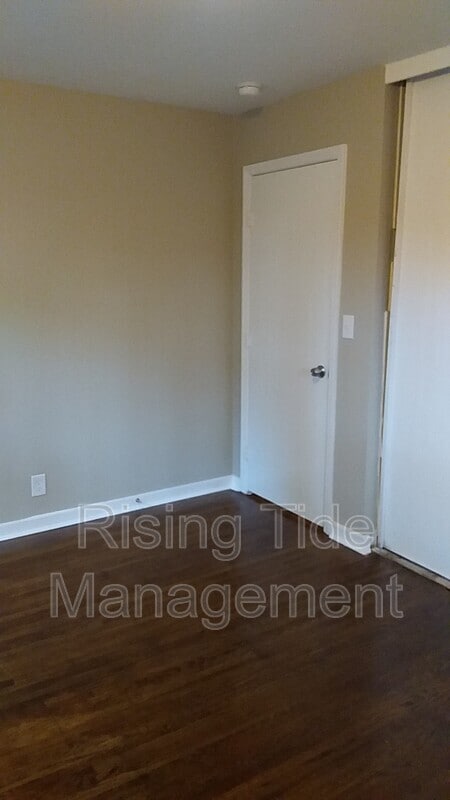 Building Photo - 724 Lisa Ln