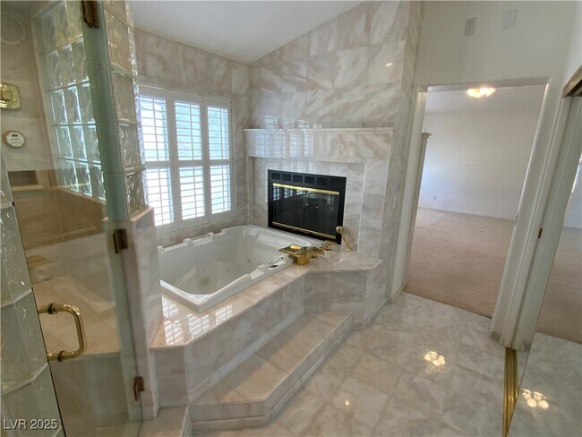 Building Photo - 3030 Cooper Creek Dr