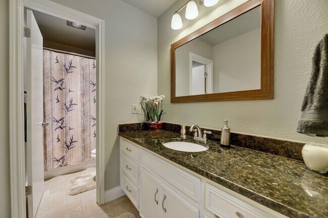 Building Photo - 11313 Menodora Dr