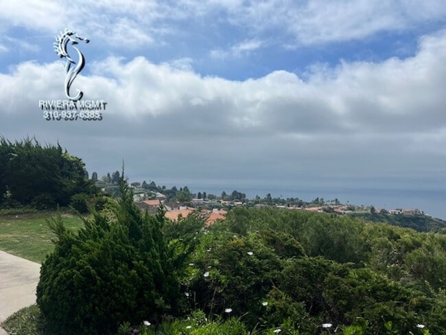 Building Photo - 5 bedroom 4 bath in Rancho Palos Verdes