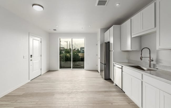 Building Photo - 1694 Sheridan Boulevard