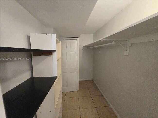 Building Photo - 1515 NE 125th Terrace