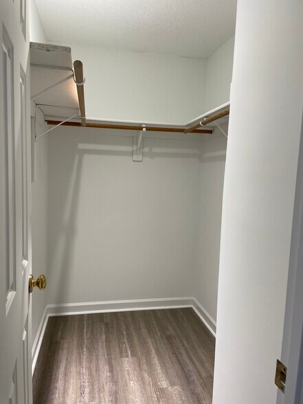 Building Photo - 5415 Sasha Ct