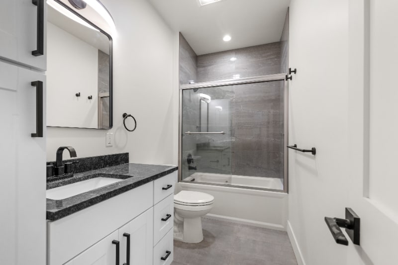 Building Photo - 15 Sandy Hl Ter