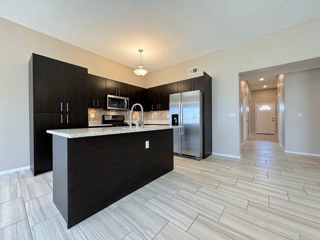 Building Photo - East El Paso 3 bed Refrig A/C