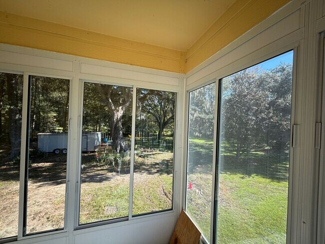 Building Photo - 2647 Blind Rd