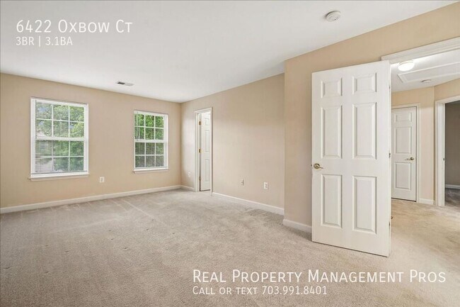 Building Photo - 6422 Oxbow Ct