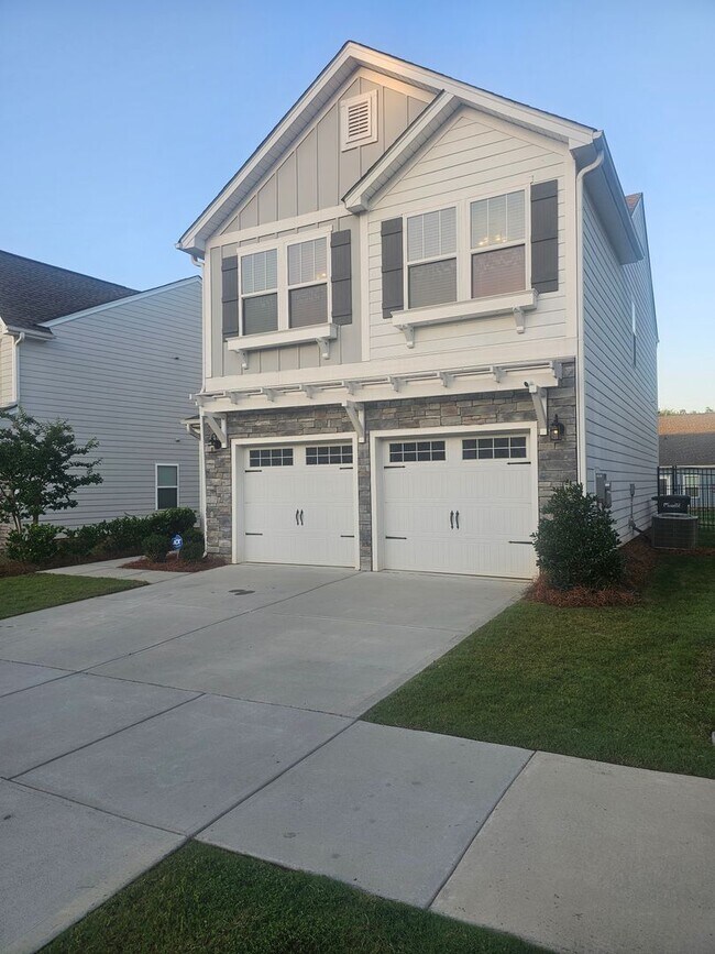 Building Photo - 1237 Scotch Meadows Loop