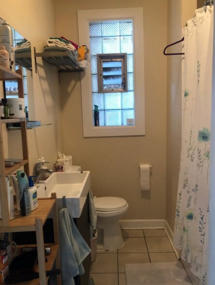 Building Photo - 2654 W 21st Pl