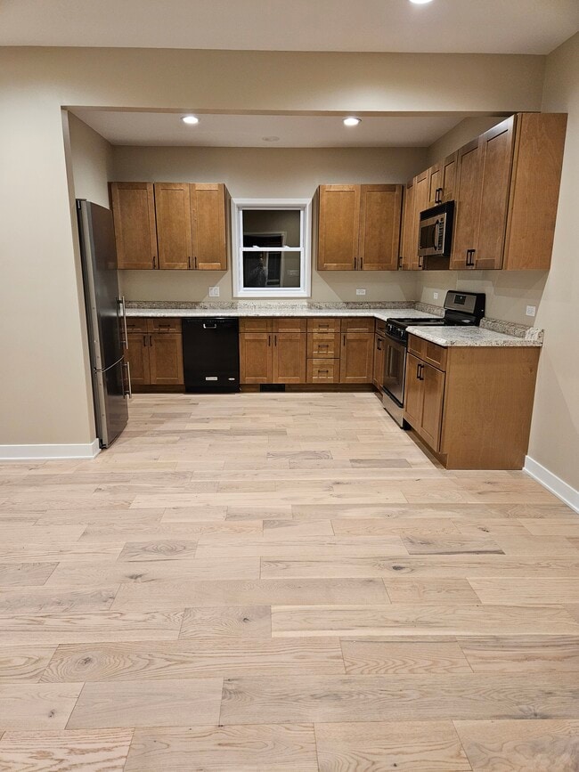 Building Photo - 11255 Walker Rd