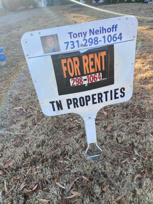 Building Photo - 35 Winchester Cv