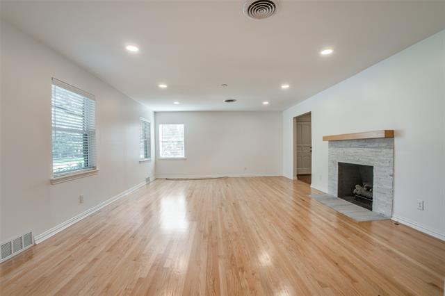 Building Photo - 5831 Elderwood Dr