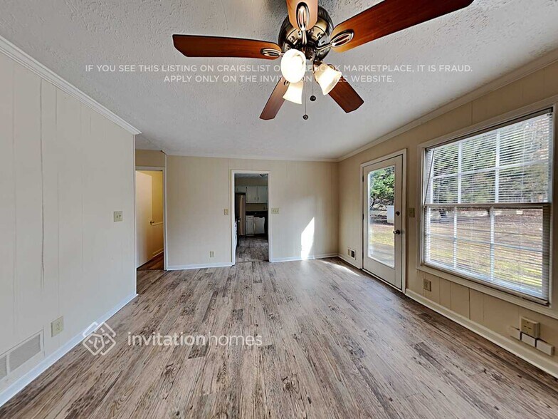 Building Photo - 6512 Cox Dr