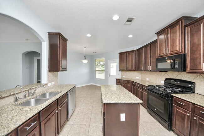 Building Photo - 19046 Sweet Springs Ln
