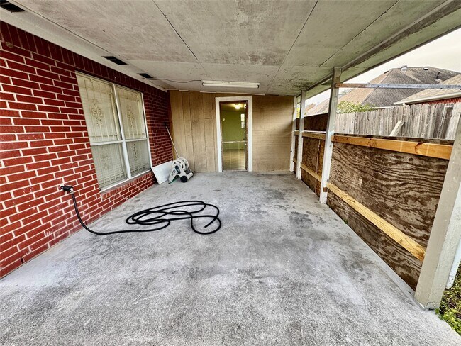 Building Photo - 13530 Carruth Ln