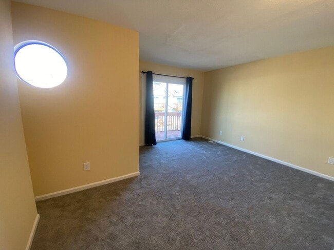 Building Photo - Enjoy coastal living at its finest!  "ASK ...