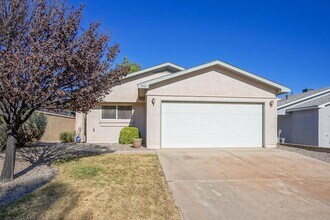 Building Photo - 3146 Chama Meadows Dr NE