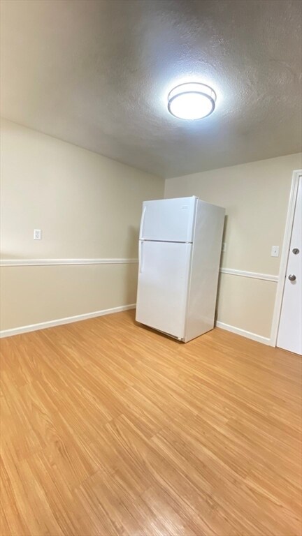 Building Photo - 72 Mudge St