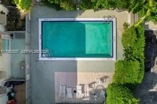 Building Photo - 651 NE 60th St