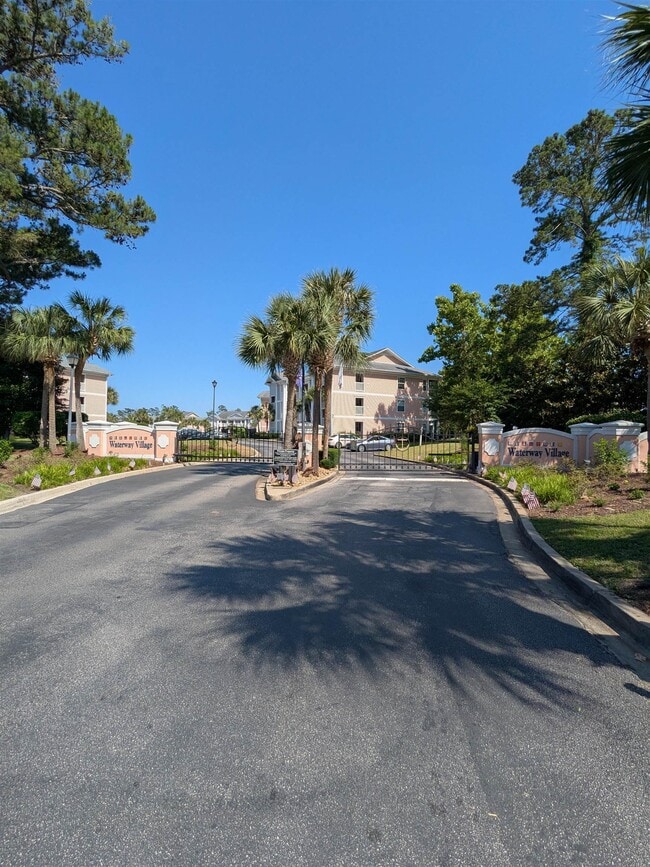 Building Photo - 627 Waterway Village Blvd