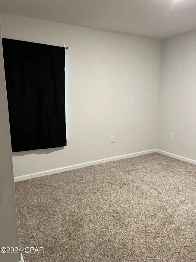 Building Photo - 6420 Slabinski Ln