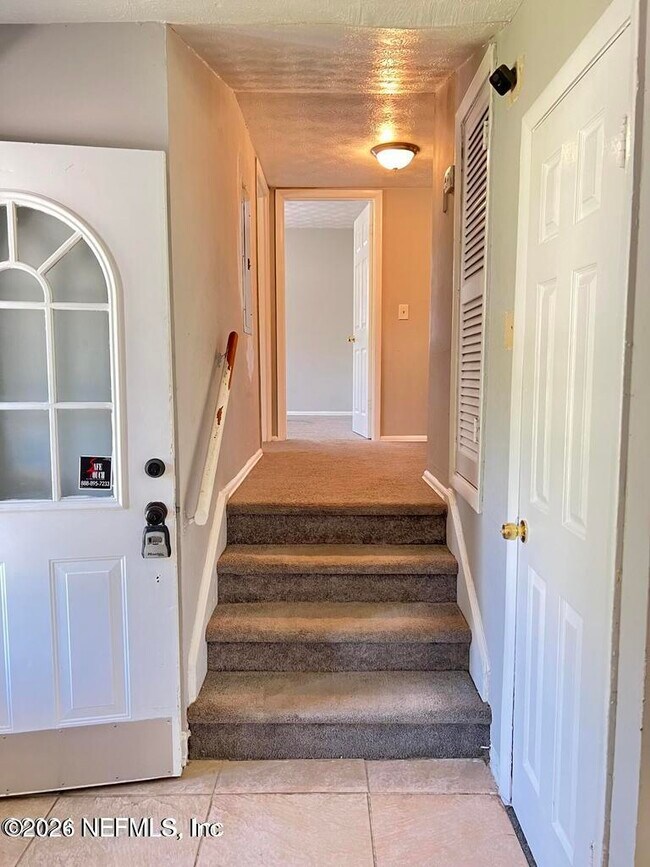 Building Photo - 6634 Kinlock Dr