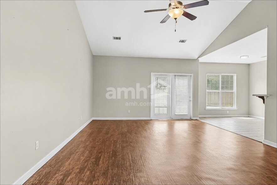 Building Photo - 103 Cumberland Way