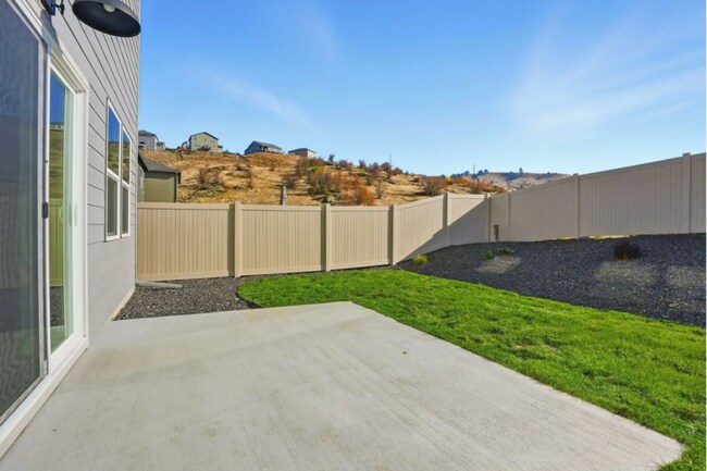 Building Photo - 20601 E Mdw Spg Lp