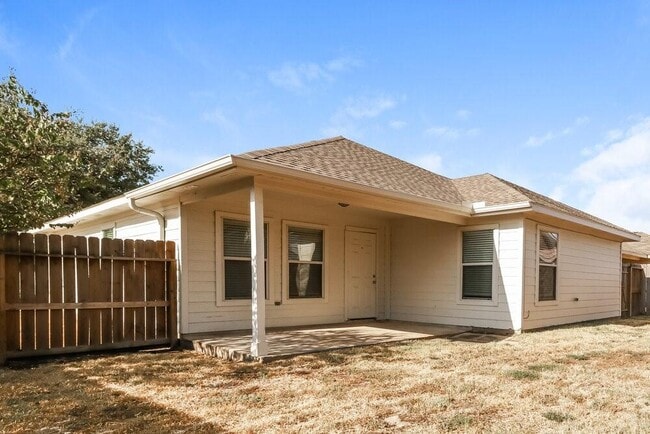 Building Photo - 11002 Northam Dr