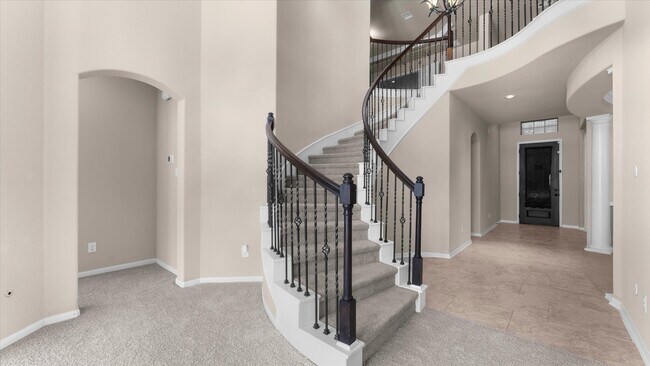 Building Photo - 14807 Diane Manor Ln