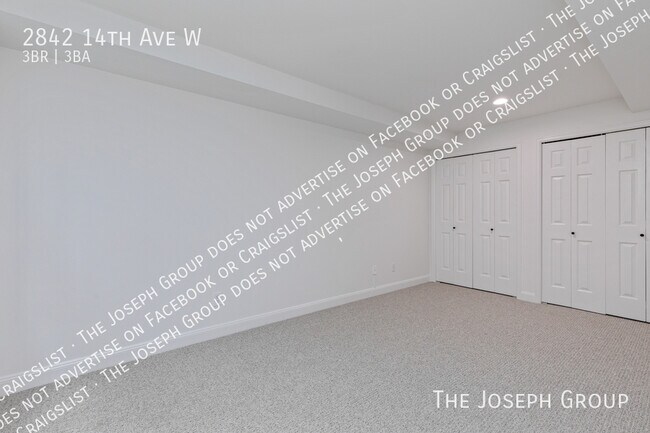 Building Photo - 2842 14th Ave W