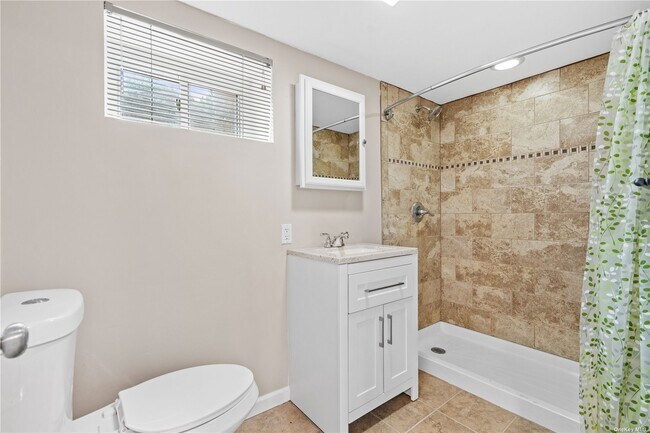 Building Photo - 181 Schley Ave