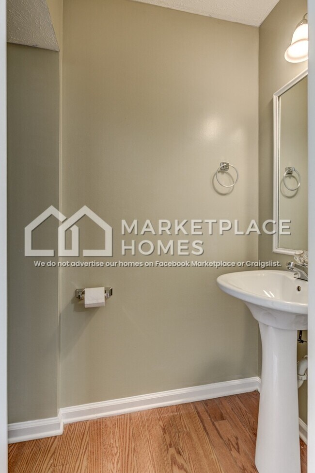 Building Photo - 5170 Hickory Hollow Pkwy