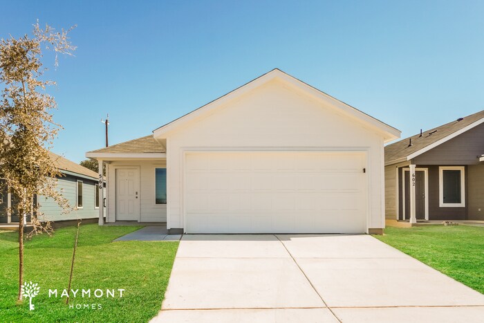 Primary Photo - 566 Layne Overlook