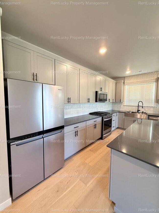 Building Photo - 2024-Built 3-Bedroom Home with Modern Upgr...