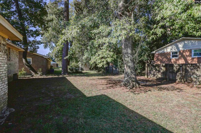 Building Photo - 3621 Baywater Dr