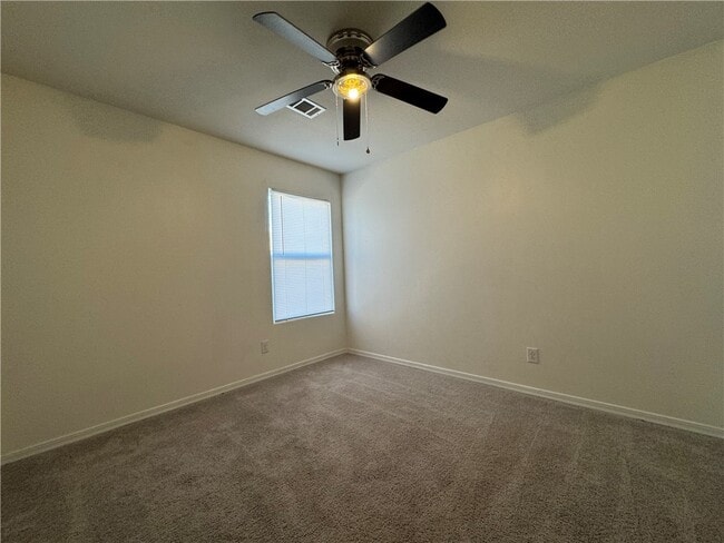 Building Photo - 1624 Paige Dr