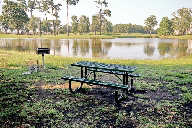 Building Photo - 485 White River Dr