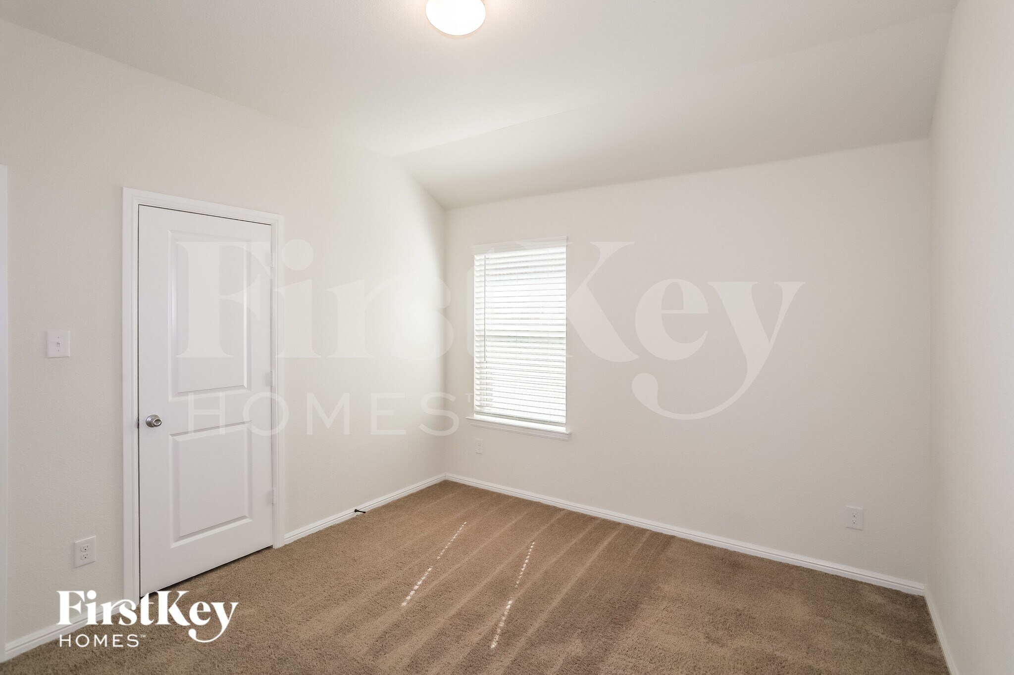 Building Photo - 2205 Sadlers Creek Ln