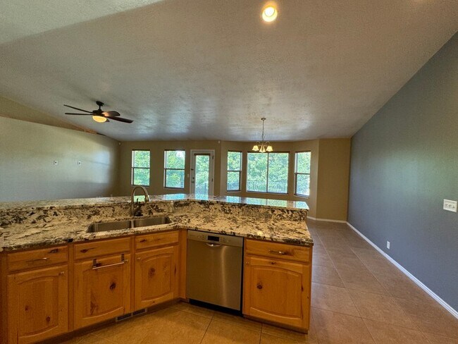 Building Photo - 8291 Water Oak Dr