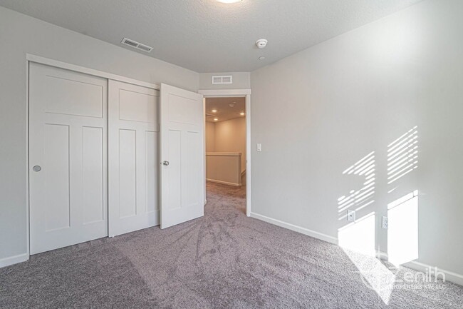 Building Photo - 2403 Trail View Ct
