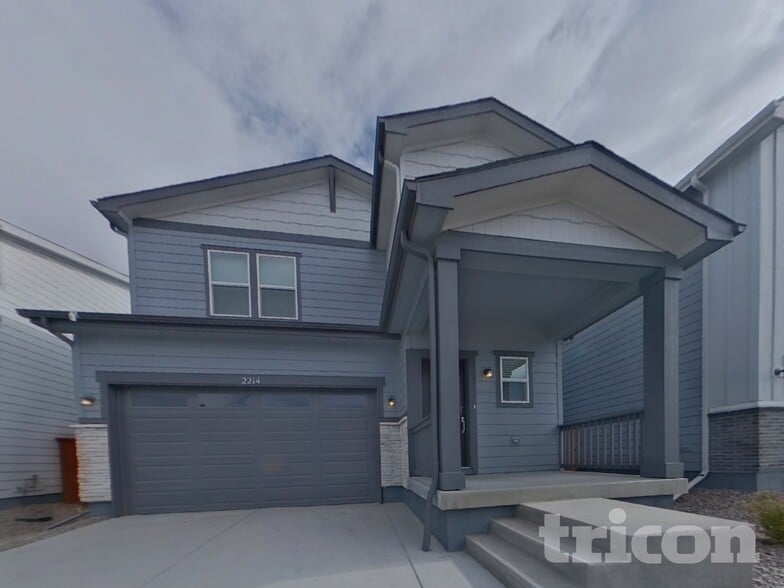 Building Photo - 2214 Flower Blossom Ave