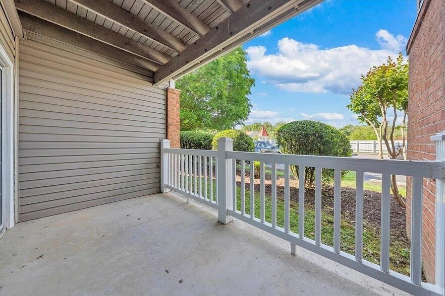 Building Photo - 2973 Winterberry Dr