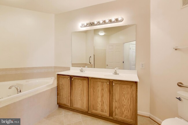 Building Photo - 13901 Belle Chasse Blvd