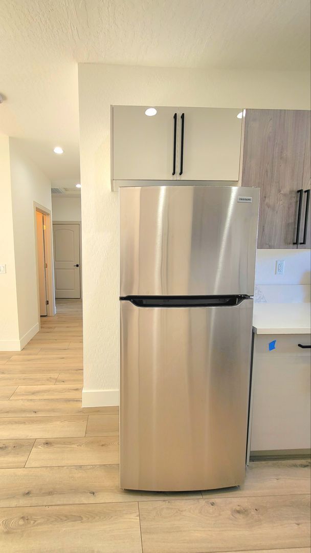 Building Photo - 1271 S Dandelion St