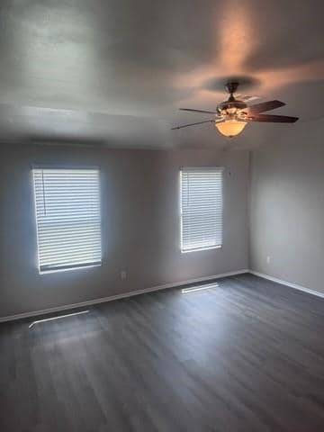 Building Photo - 10300 Hidden Village Dr