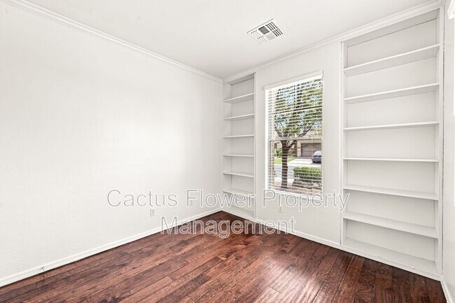 Building Photo - 3628 E Janelle Way