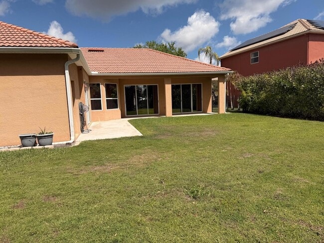 Building Photo - 2218 SW Panther Trce