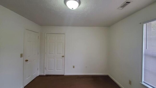 Building Photo - 1084 Micha Way