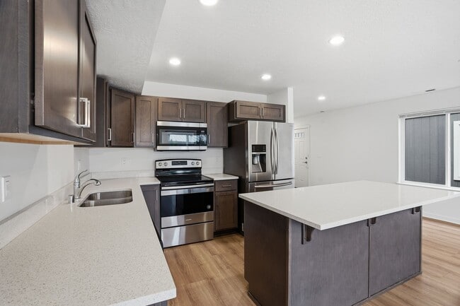 Building Photo - 1506 N Michigan Ln